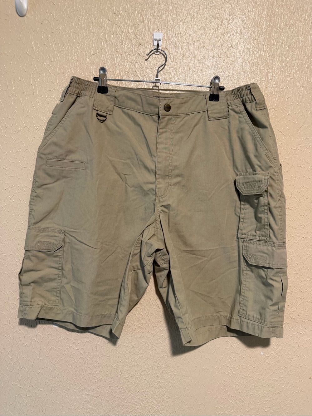 5.11 Tactical‎ Shorts Men’s Tan Size 38 Military Law Enforcement Cargo Style